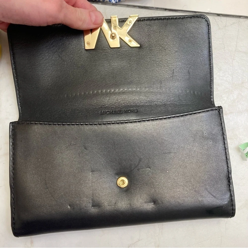 Michael Kors black leather clutch wallet